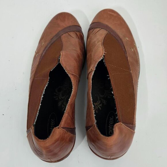 Aetrex Women's Brown Loafers - Picture 3 of 8